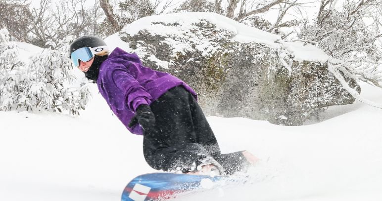 Skiing on fresh snow at Perisher in August