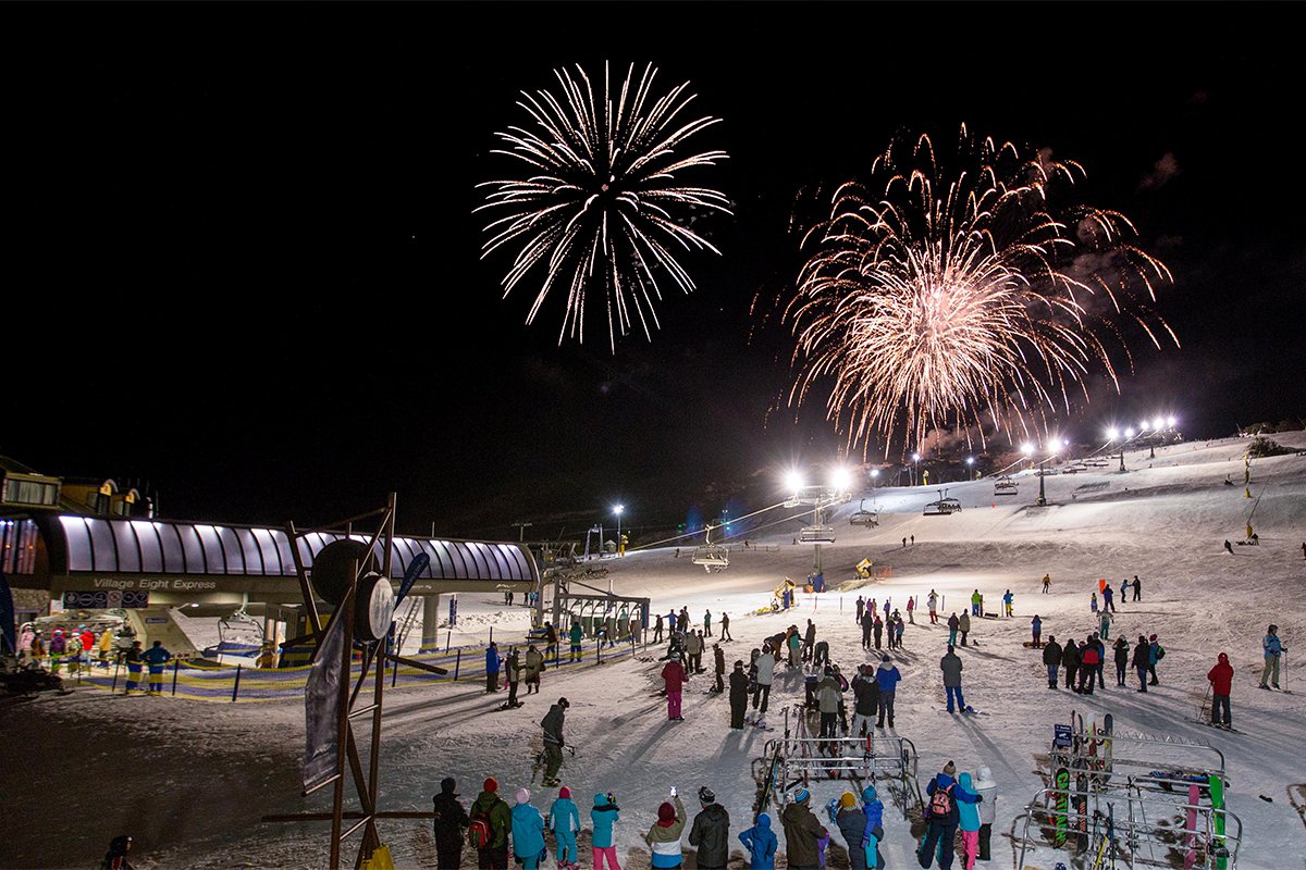 NightSkiingImage_3