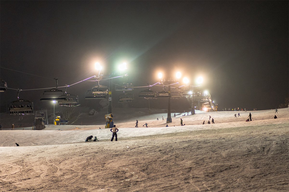 NightSkiingImage_4