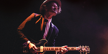 images/2019_PEAK_Festival/2019_PeakMusicFestival_ArtistPromoCard_420x210.jpg