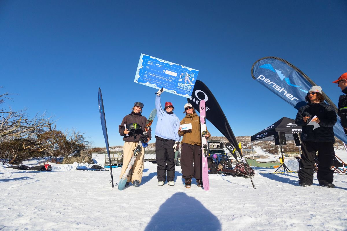 Vals Blue Steel Rail Jam at Perisher