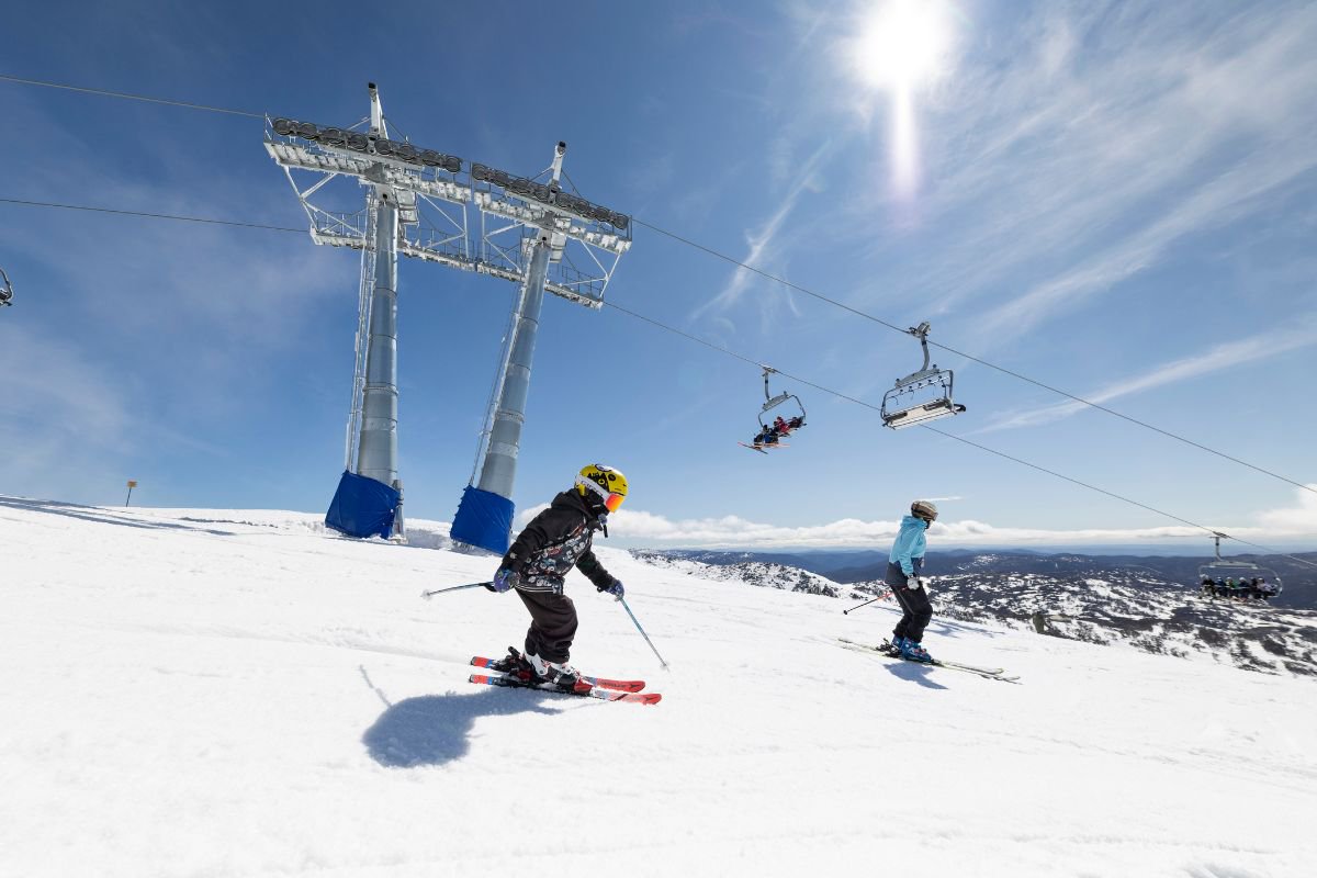 Kids Skiing at Perisher