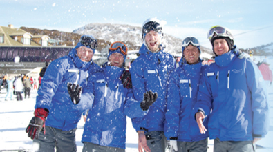 Staff 395 x 220