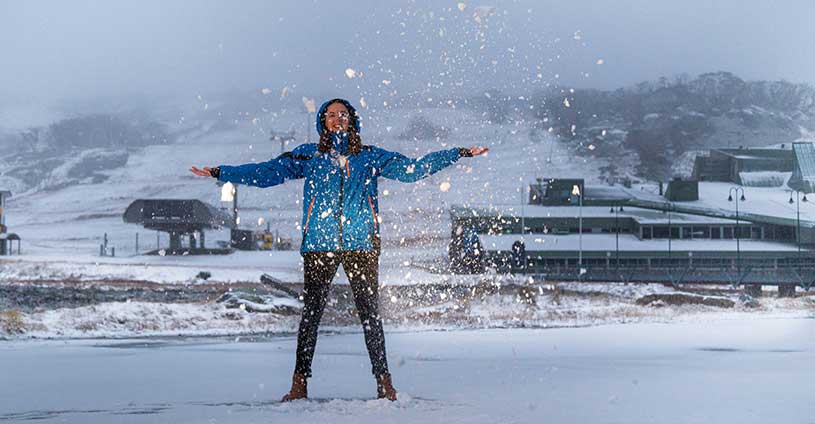 Throwing Snow Perisher Snowfall