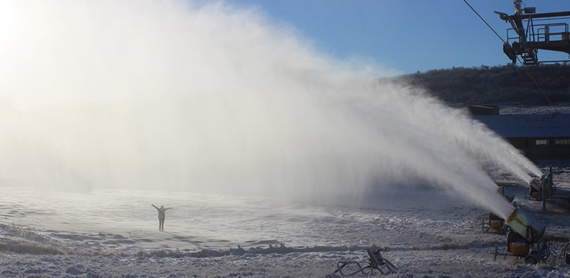 Perisher MakingSnow